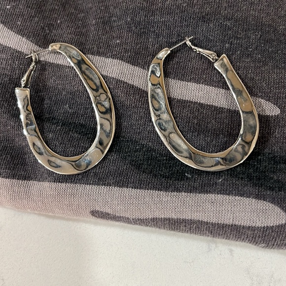 Silver Plated Slightly Hammered Look Earrings - Picture 4 of 7